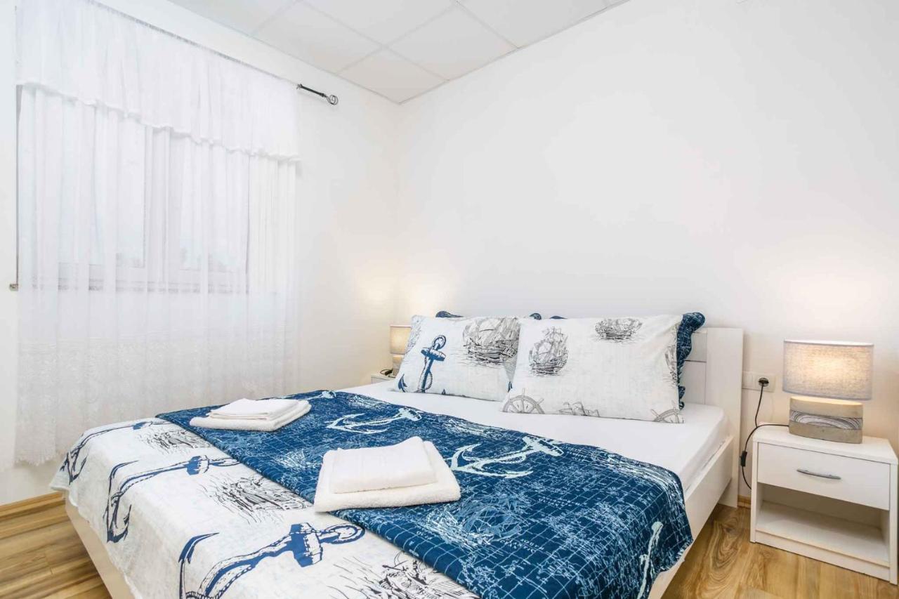Apartments In Cizici/Insel Krk 31083 ภายนอก รูปภาพ