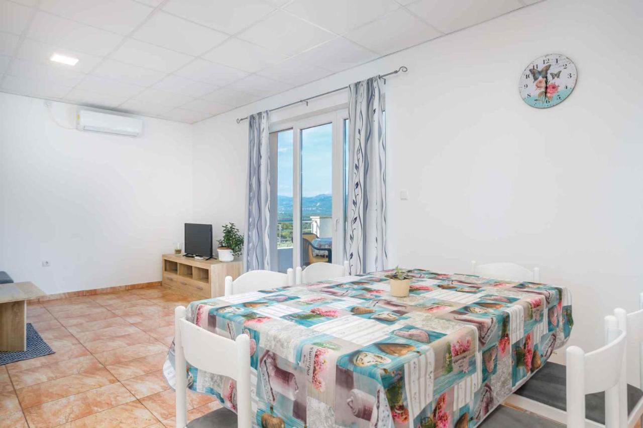 Apartments In Cizici/Insel Krk 31083 ภายนอก รูปภาพ