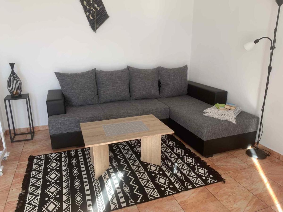 Apartments In Cizici/Insel Krk 31083 ภายนอก รูปภาพ