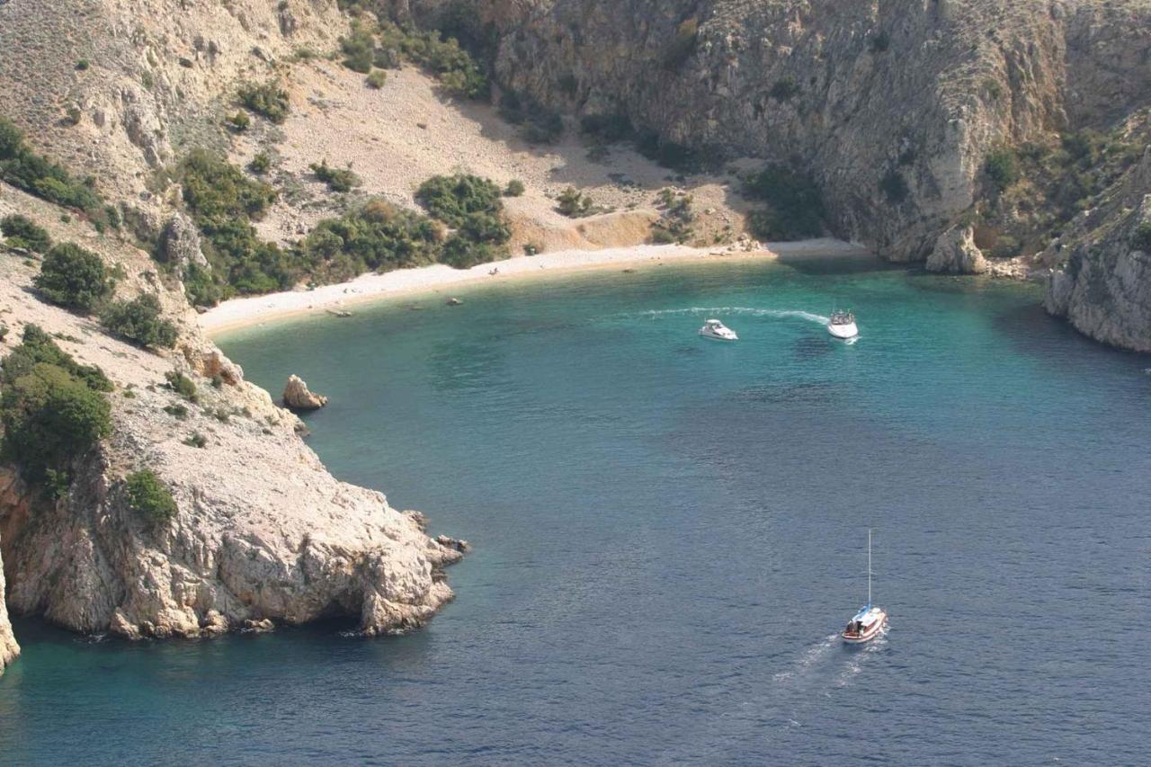 Apartments In Cizici/Insel Krk 31083 ภายนอก รูปภาพ