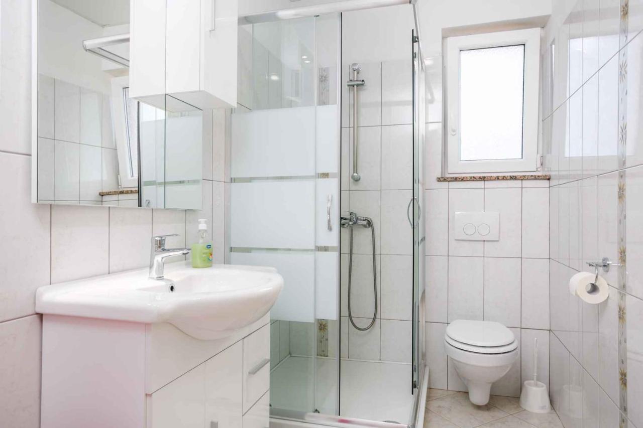 Apartments In Cizici/Insel Krk 31083 ภายนอก รูปภาพ