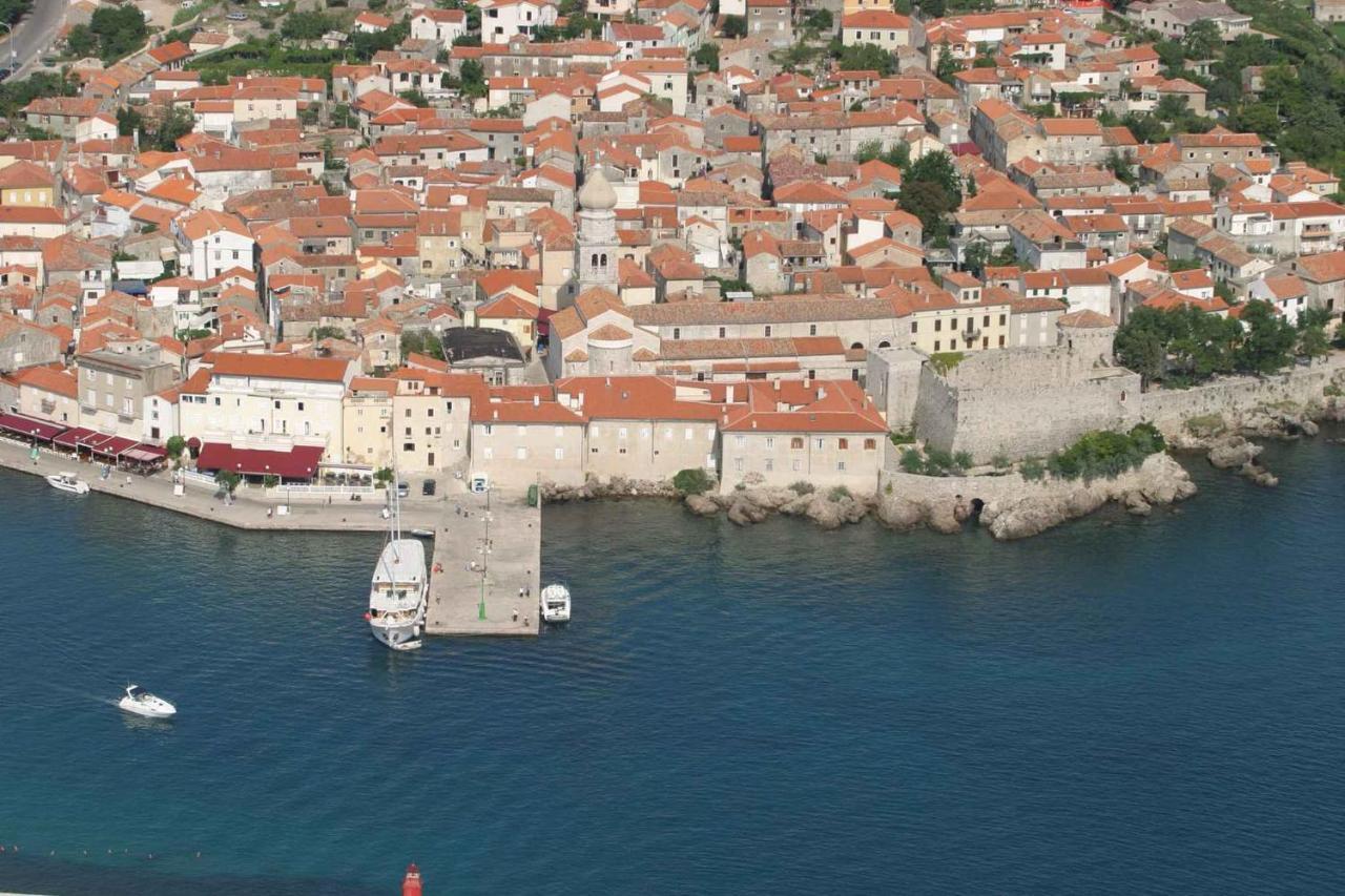 Apartments In Cizici/Insel Krk 31083 ภายนอก รูปภาพ